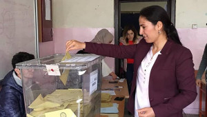 Milletvekili Sürücü, oyunu Viranşehir'de kullandı