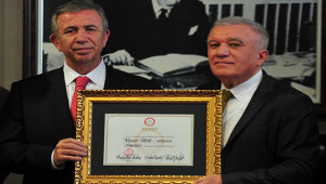 Mansur Yavaş Mazbatasını aldı