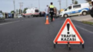 Otomobille Ticari Araç Çarpıştı; 7 Yaralı