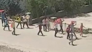 Çocuklar bayrakla 15 Temmuz’u canlandırdı