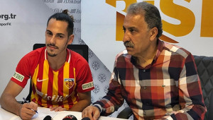 Kayserispor Yasir'e Sözleşme İmzalattı