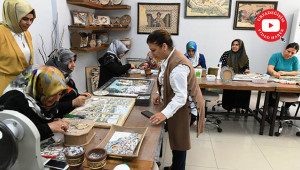 Mozaikler kadın eliyle şekilleniyor