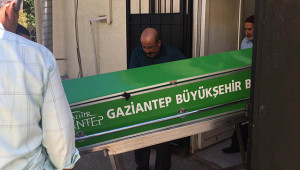 Motosikletin çarptığı yaşlı kadın öldü