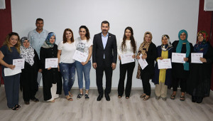 Usta öğreticiler, sertifikalarını aldı