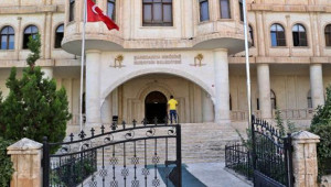 Bir belediyeye daha kayyum atandı