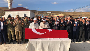 Şehit Selimoğlu köyünde toprağa verildi