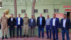 Sınır birliğini ziyaret etti; askere moral verdi