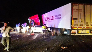 Zincirleme Kaza; 1 ölü, 3 yaralı
