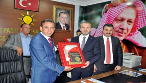 AK Parti'den Akçakale'ye Çıkartma