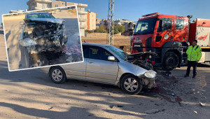 Otomobil ile minibüs çarpıştı: 4 yaralı