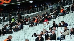 Tribünler boş kaldı