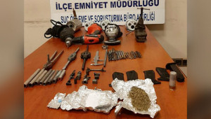Kurusıkı tabancaları dönüştüren imalathaneye operasyon