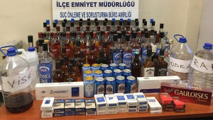 Oto yıkamacıya kaçak içki operasyonu