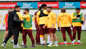 Ozan Kabak, Galatasaray antrenmanını ziyaret etti