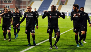 Siyah-beyazlılar durdurulamıyor!