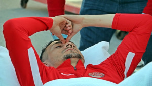 Jahovic, helikopterle Antalya'ya getirildi