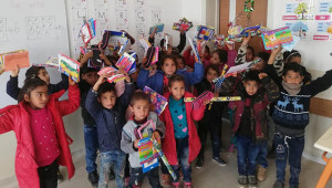 Kocaeli’den Urfa’ya kırtasiye yardımı