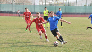 Yeni yönetimiyle ilk maçta galibiyet aldı