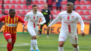 Antalyaspor’da Podolski göz doldurdu