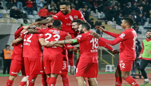 Antalyaspor deplasmanda gülüyor