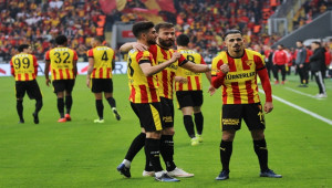Göztepe’yi kanat oyuncuları uçuruyor