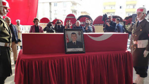 İdlib şehidi gözyaşlarıyla defnedildi