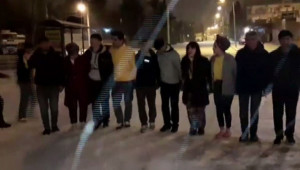 Karın keyfini halayla çıkardılar