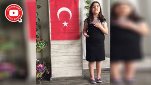 Çocuklar, bayramlarını evde kutluyor