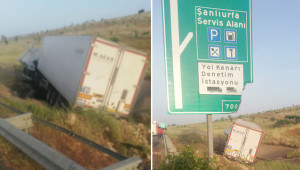 Tırın devrilmesi ile 2 kişi yaralandı