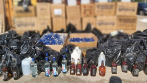 1 ton etil alkol ve 516 şişe sahte içki ele geçirildi