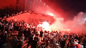 Chelsea kazandı, Liverpool şampiyon oldu!