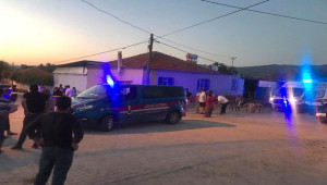 Köy meydanında silahlı çatışma: 1 ölü 1 yaralı