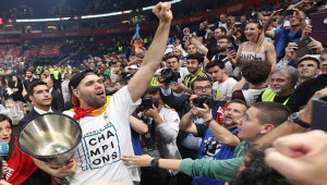 Madrid, 40 yaşındaki Reyes'in nikah tazeledi