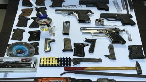 Uyuşturucu içiliyor diye gidilen adrese silah imalathanesi çıktı
