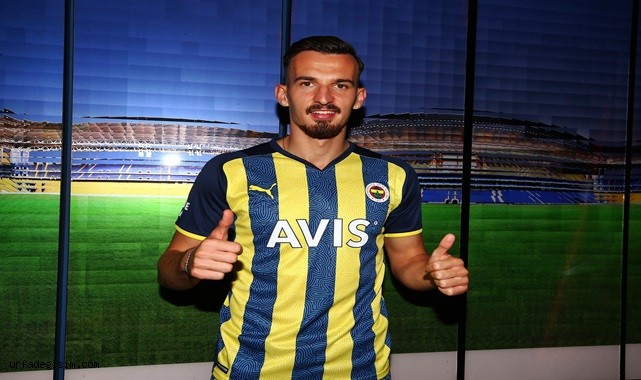 Fenerbahçe'nin yeni forveti Mergim Berisha