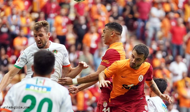 Galatasaray son dakikada yıkıldı