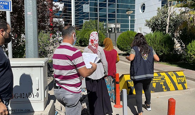 Hırsızlık şüphelisi 2 kadın gözaltına alındı!