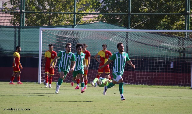 Karaköprü Belediyespor üst tura yükseldi