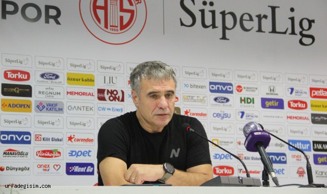 Antalyaspor'da Ersun Yanal ile yollar ayrıldı