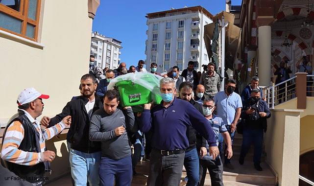Darp edilerek öldürülen kadın toprağa verildi!
