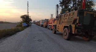 Askeri araç devrildi; 7 yaralı