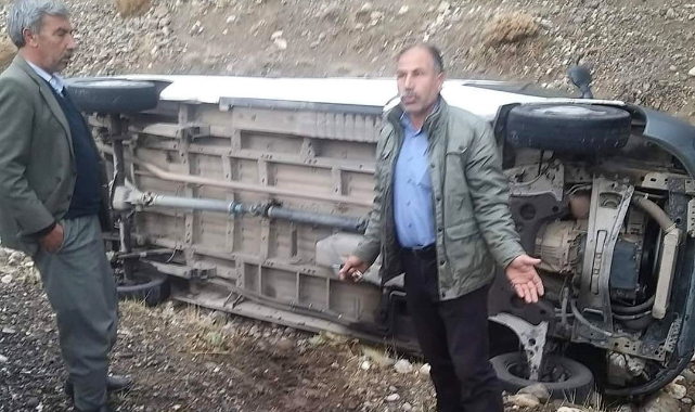Öğrenci servisi devrildi; 6 yaralı