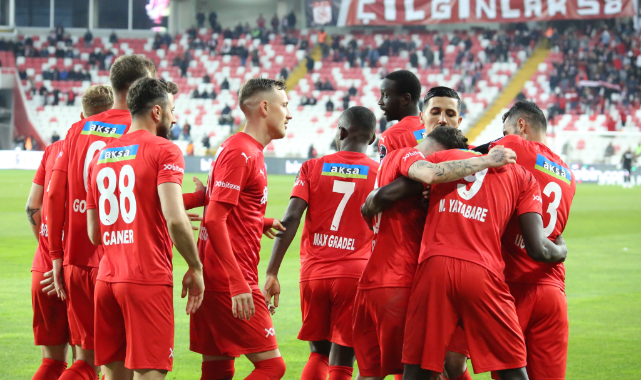 Sivasspor 65 gün sonra kazandı