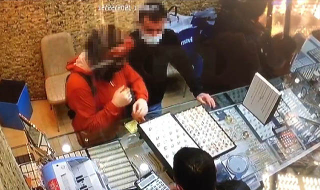 Kuyumcudan hırsızlık yapan şüpheliler, başka bir kuyumcuda yakalandı
