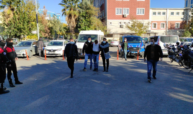 Cinayet zanlısı baba ve oğul yakalandı