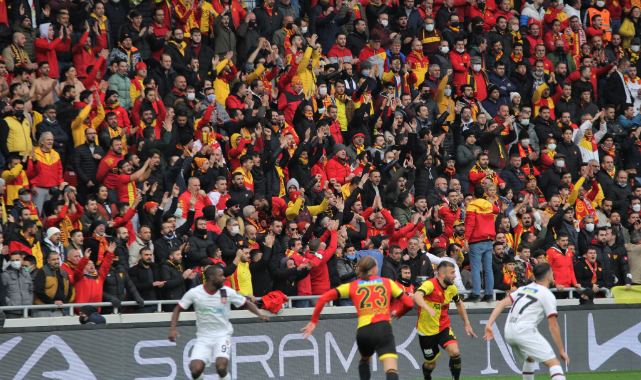 Göztepe’de taraftarlarından kötü gidişata tepki