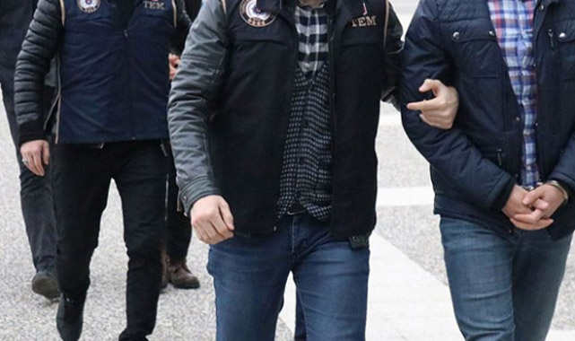 Yere tükürme kavgası: 2 yaralı