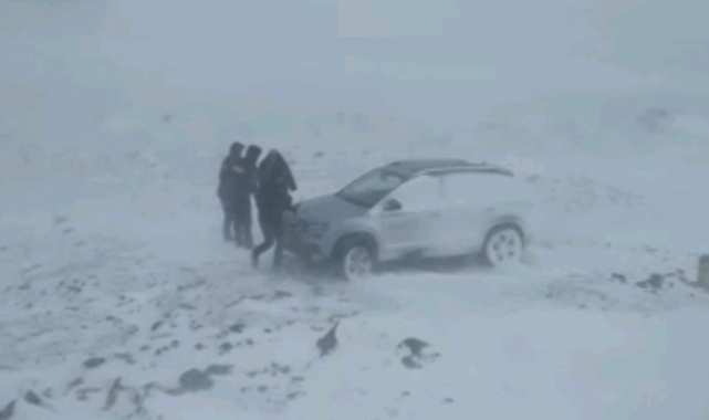 Diyarbakır-Siverek yolu ulaşıma kapatıldı