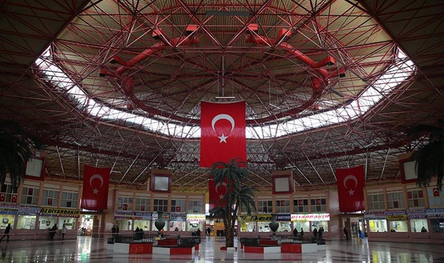 Gaziantep otogarında çökme riski bulunuyor