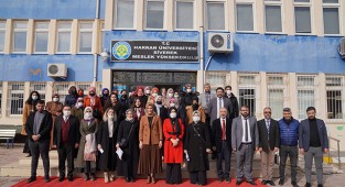 Kadınlara medya okuryazarlık eğitimi veriliyor!